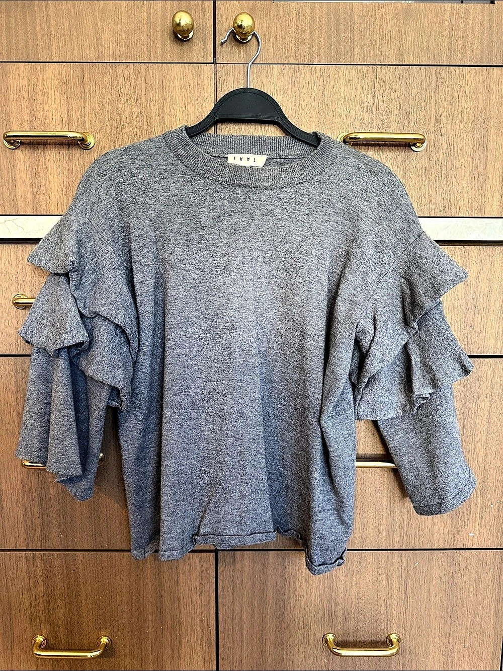 THML Gray Ruffle Sleeve sweater size medium